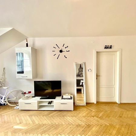 Fantastic Apartment In The City Center Prag Eksteriør billede