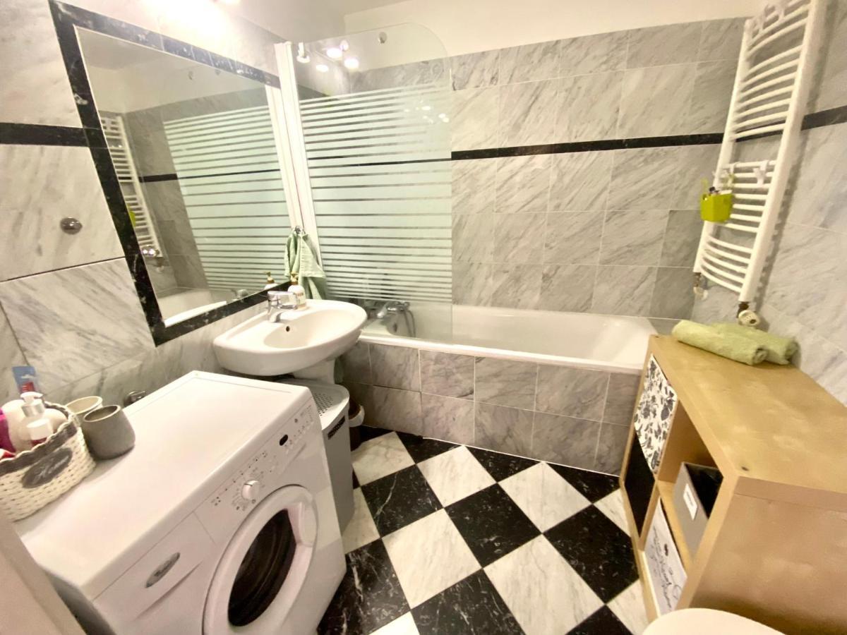 Fantastic Apartment In The City Center Prag Eksteriør billede