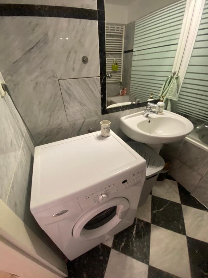 Fantastic Apartment In The City Center Prag Eksteriør billede