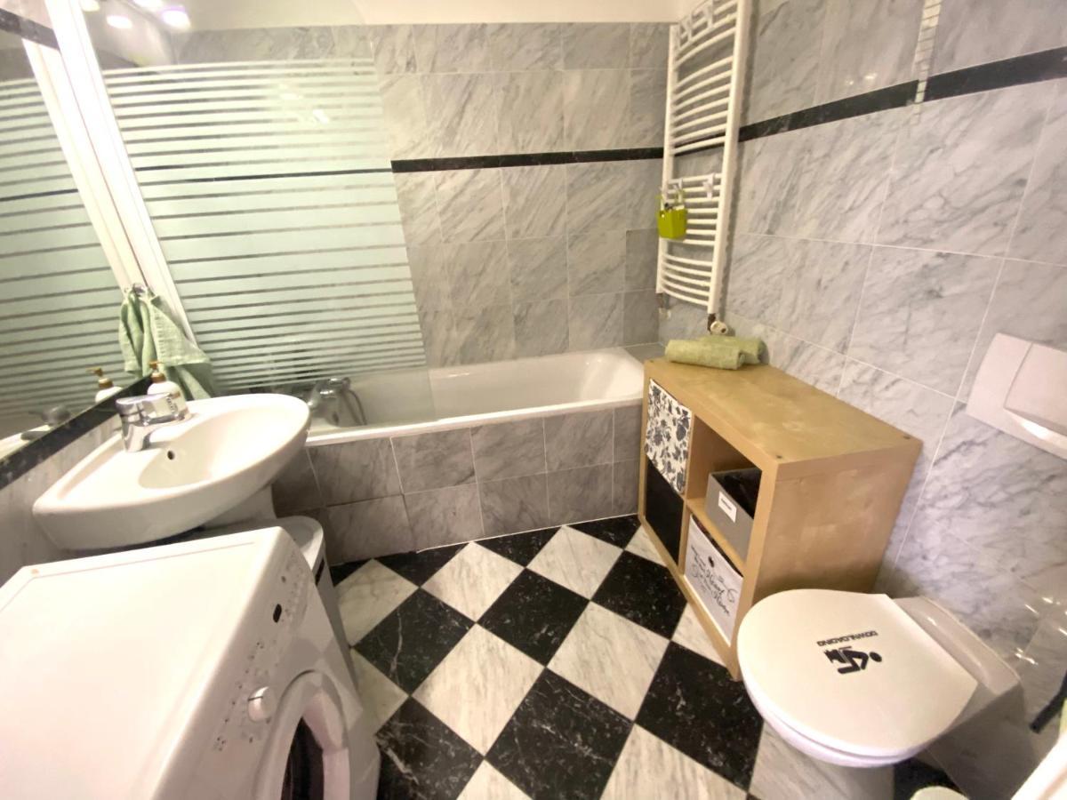 Fantastic Apartment In The City Center Prag Eksteriør billede